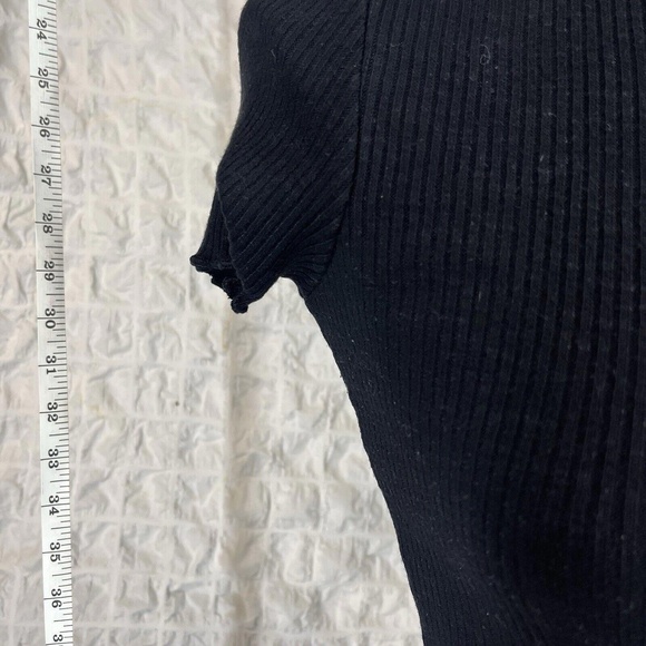 Small - Women's - Liz & Sara - Chic Black Ribbed Bodysuit with Ruffle Trim - Picture 3 of 7